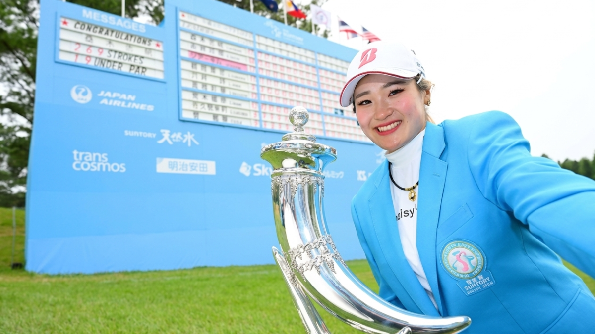 【ツアー優勝】桑木志帆プロが「宮里藍 サントリーレディスオープン」優勝。今季2勝目を達成